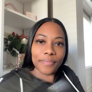 Meet your Posher, Anaya